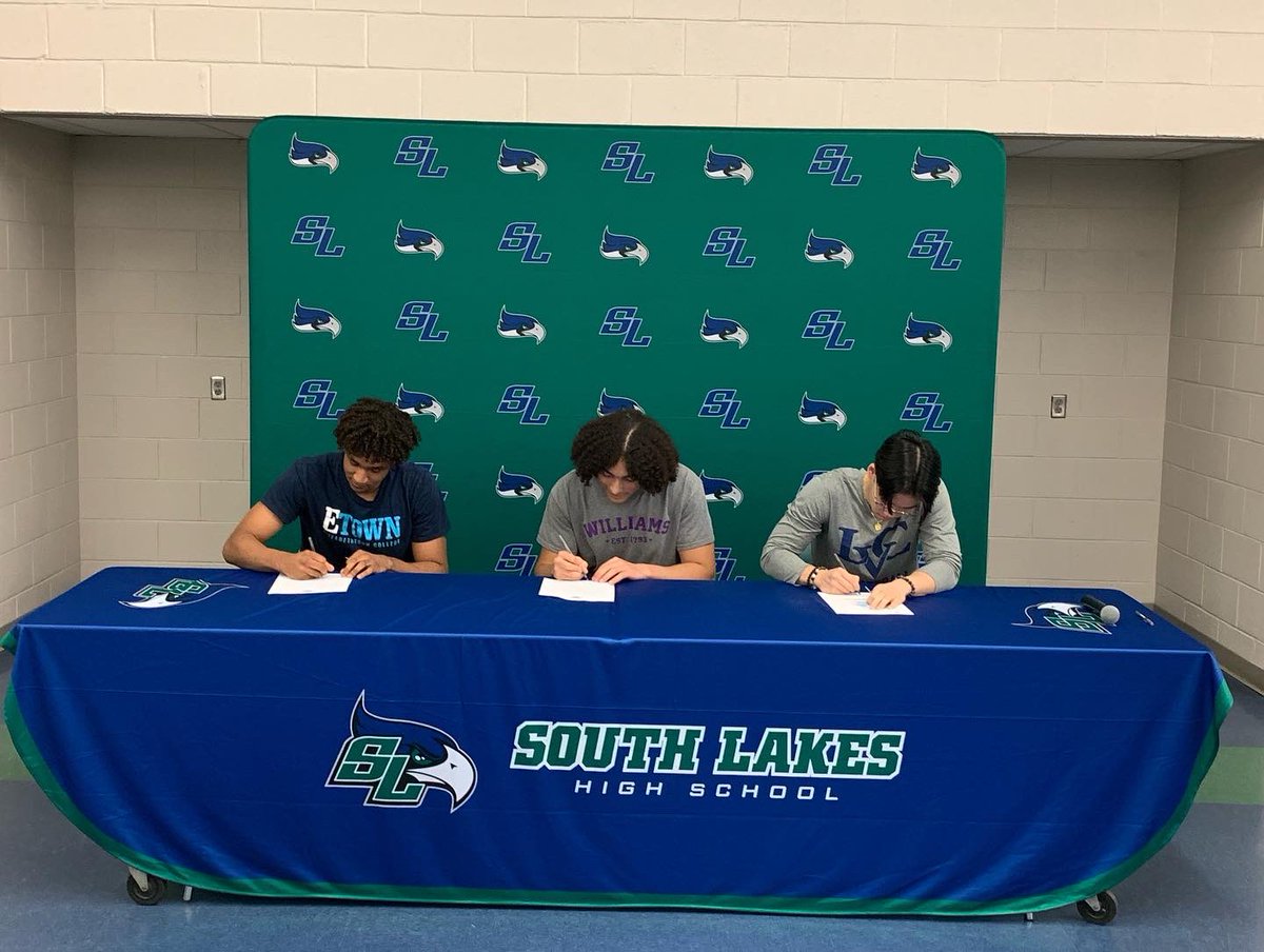 SLSeahawksBball's tweet photo. Signing day for EJ, Sammy, and Kyle! Bright futures ahead of them! Can’t wait to see what they accomplish. https://t.co/QseZzUvZos