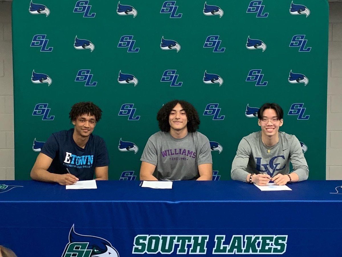 SLSeahawksBball's tweet photo. Signing day for EJ, Sammy, and Kyle! Bright futures ahead of them! Can’t wait to see what they accomplish. https://t.co/QseZzUvZos