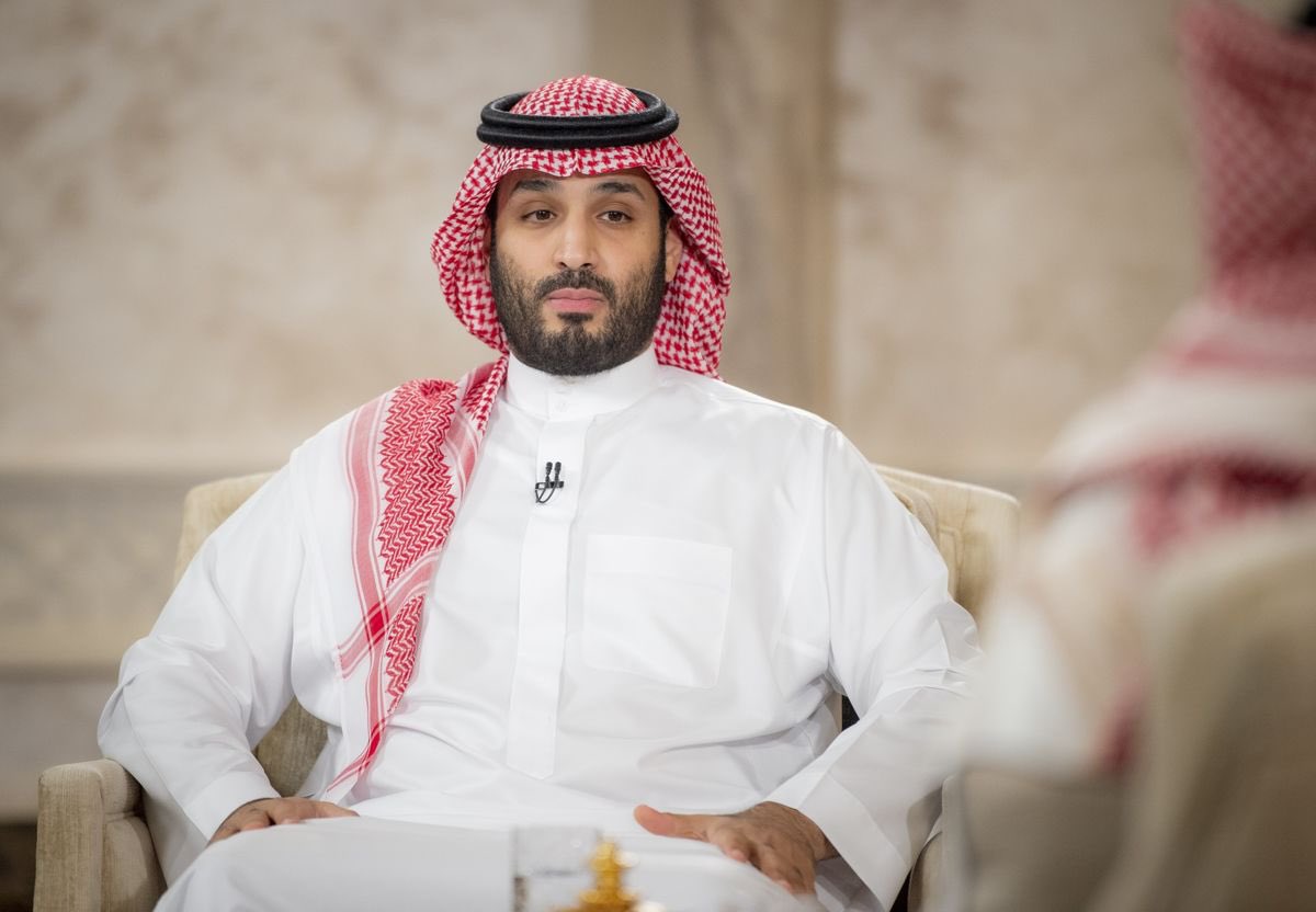 Khotna1's tweet photo. @elonmusk @Alwaleed_Talal @Twitter @Kingdom_KHC I don’t know about first question, but about the second if you return to the last interview of MBS(second man in kingdom) you will read that the journalist asked the manager of his office if there any question I can’t ask MBS, and he said no, ask him any question. https://t.co/5ckU3ttpRH