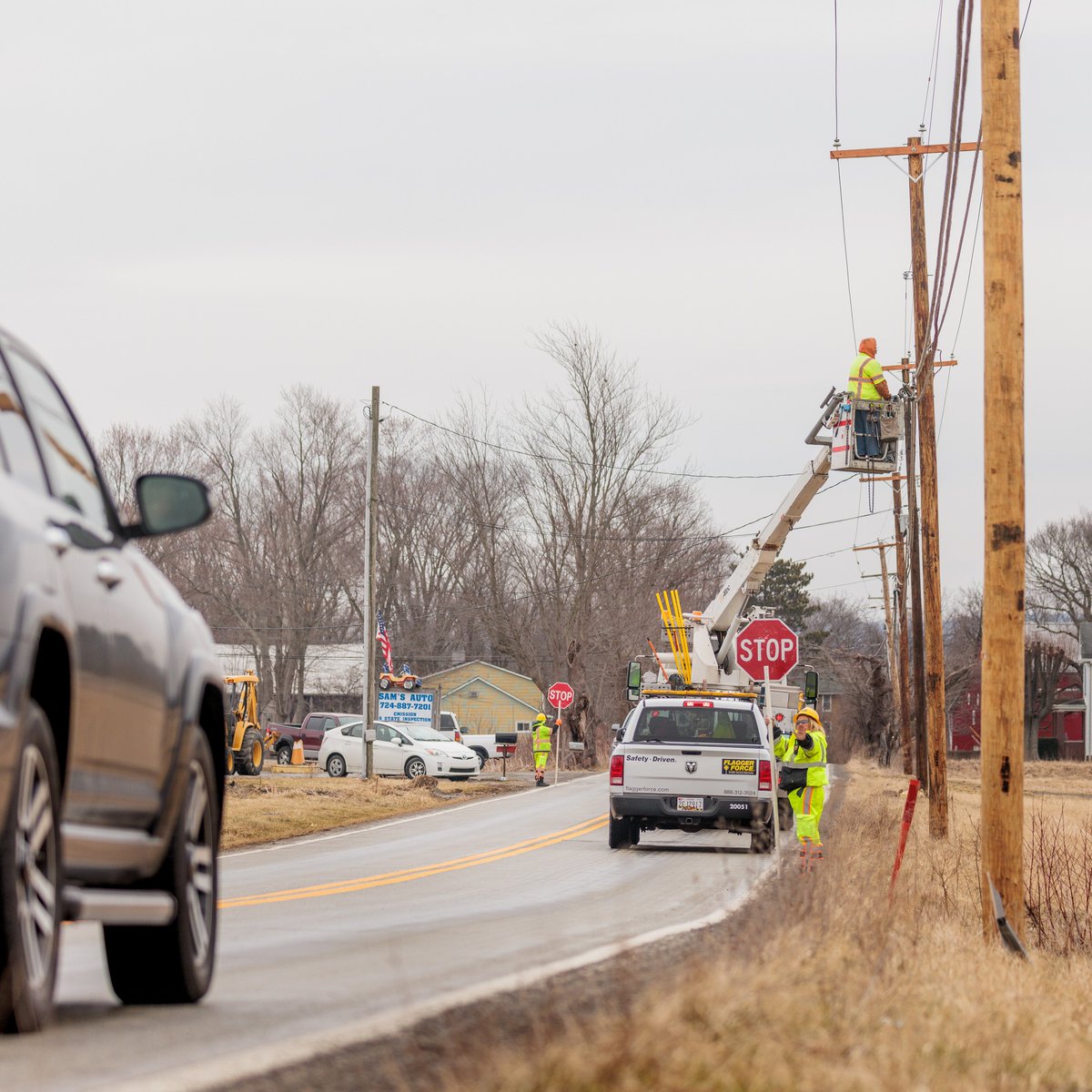 An important reminder from @FlaggerForce during #NWZAW - work zones are a sign to slow down!
👷‍♀️🚧👷 bit.ly/3rq3BLa