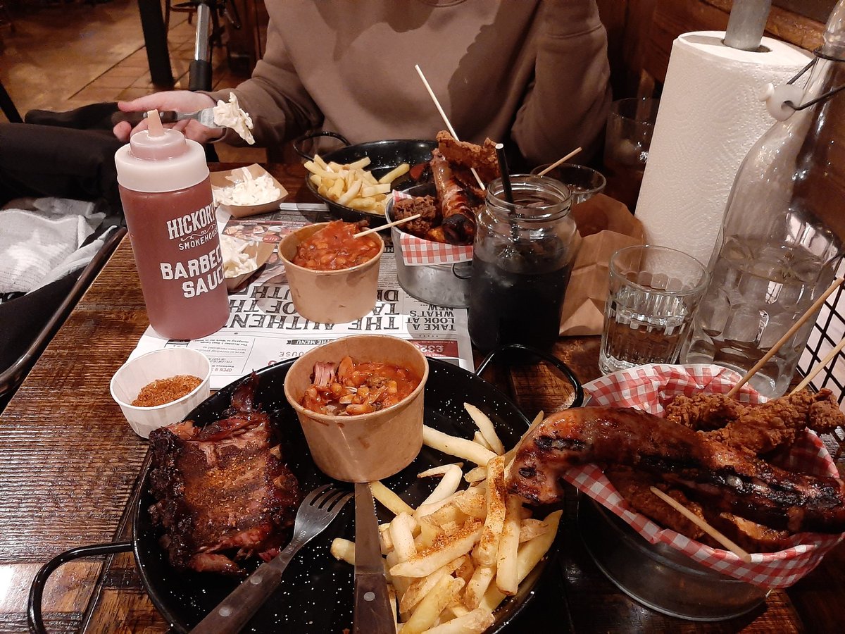 1stTimeDada's tweet photo. Dinner date for Mummy and I.

Followed by a dinner date for Cooper and I. 

I sure know which one was better 

😂 #sick #babyvom #datenight https://t.co/siXBdFwPwR