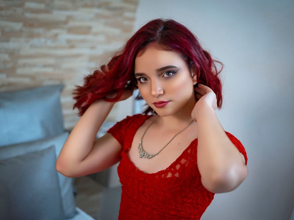 I'm online right now on skyprivate (live skype show). my private profile: https://t.co/DmRPmYySL8 Please RT. thanks! #camgirl https://t.co/54stBa59SM