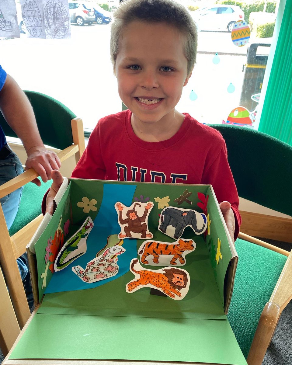 puppetshop's tweet photo. Day 3 - Crafty Thursday creating fabulous fun props to animate the story of ‘Walking through the Jungle’
This event is part of the Reading Pictures Seeing Stories Festival - @ERLibraries
#brough #library #workshop #craftsession #puppets #children #fun
https://t.co/ErU1K0UmK5 https://t.co/eSXhaTQE3e