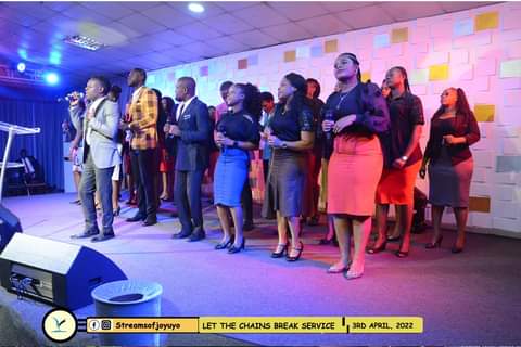 SampraiseOracle's tweet image. What God cannot do does not exist. #Gbagam #StreamsOfJoyUyo
#NSPPD @streamsofjoyHQ @RealJerryEze