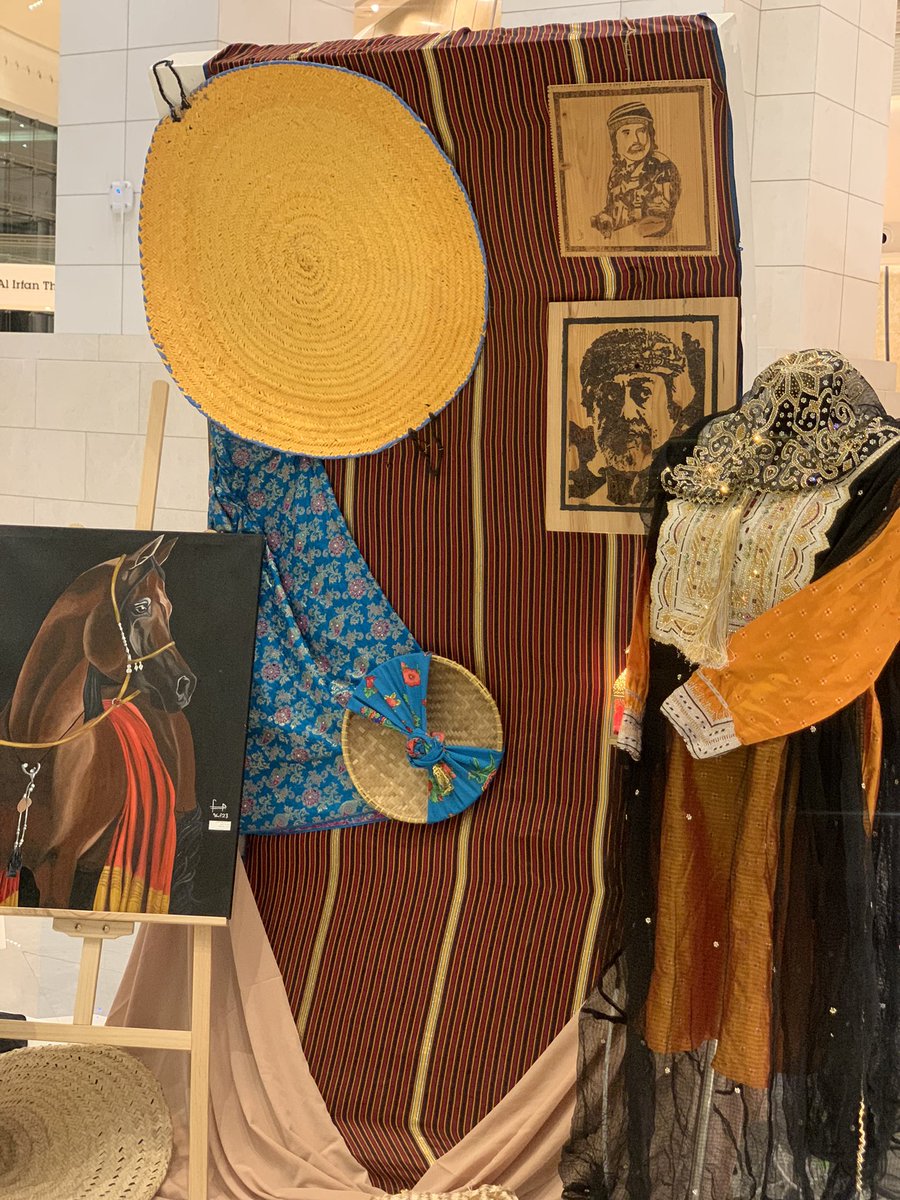 للإنجاز لذّة، وللوصول فرحة، ولتحقيق الأهداف بهجة🤍🤍
#انجاز_عمان
#معرض_الشركات_الطلابية٢٠٢٢
#شركه_صنعه