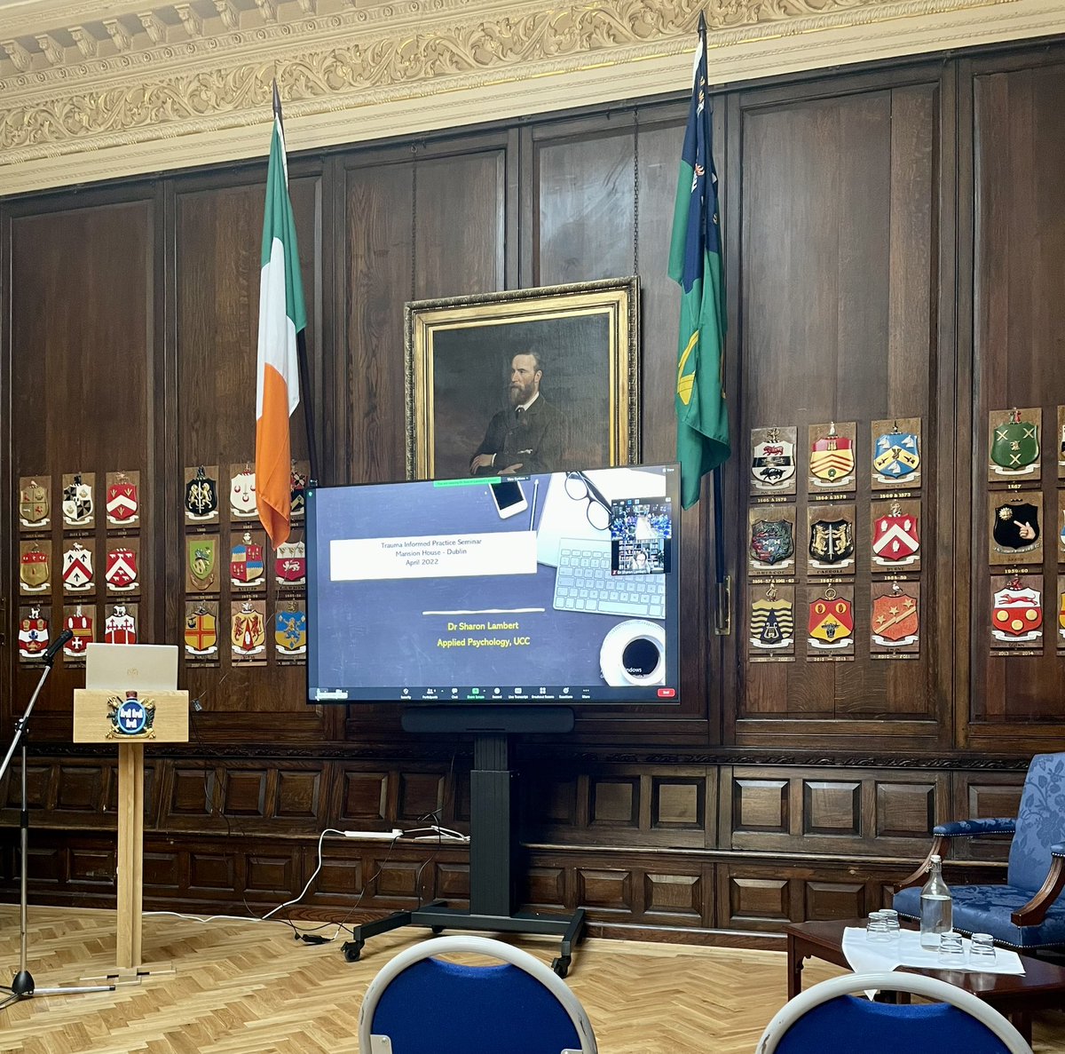 davidoc87's tweet photo. Thank you to the Lord Mayor of Dublin @LordMayorDublin for facilitating this event. 2/2 #education #directprovision #refugees #edchatie https://t.co/oVcPPOXAIu