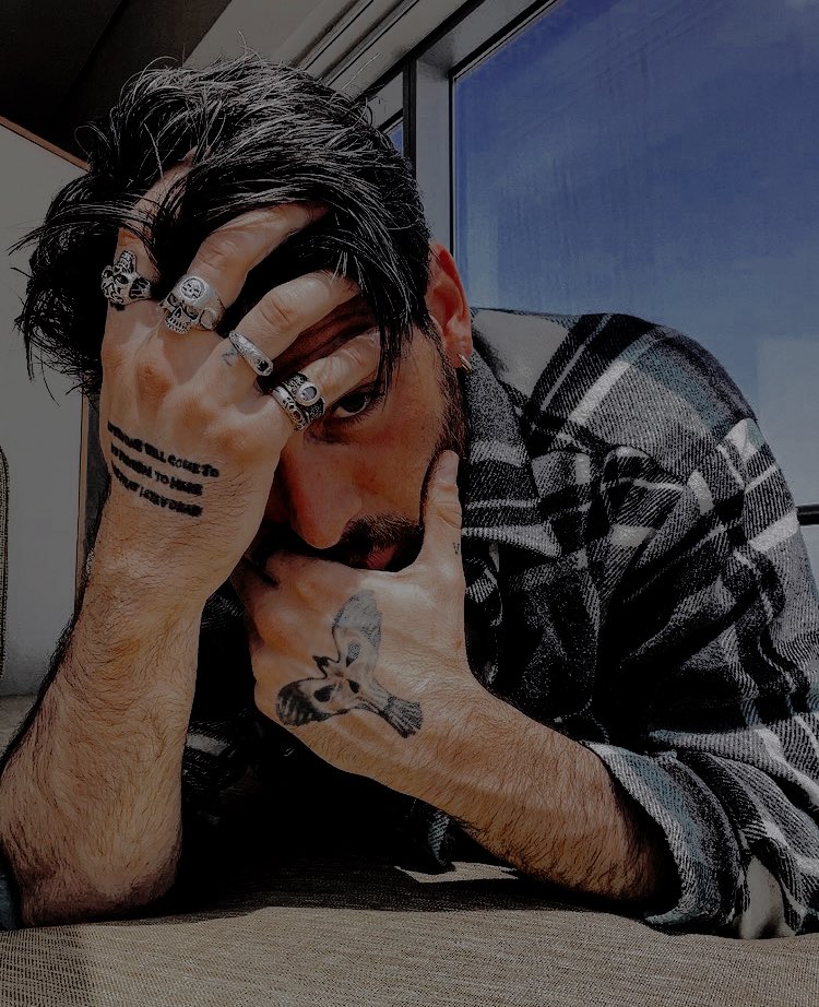 ᅠᅠ

𝐃𝐚𝐝𝐝𝐲 𝐢𝐬 𝐛𝐚𝐜𝐤 𝐛𝐢𝐭𝐜𝐡𝐞𝐬. 👁

ᅠ
ᅠ                ᅠ[ #sexrol  #freerol ]
