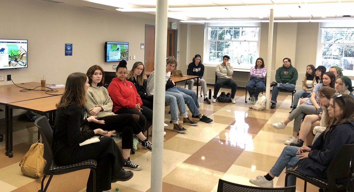 twhaines's tweet photo. Many thanks to @elizamackintosh for her return to @UNHJournalism this week as the Donald M. Murray Visiting Journalist. Amazing lessons shared with students and the broader community about the importance of robust journalism in this overwhelming information age. #journalism https://t.co/LGhaDUcmXz
