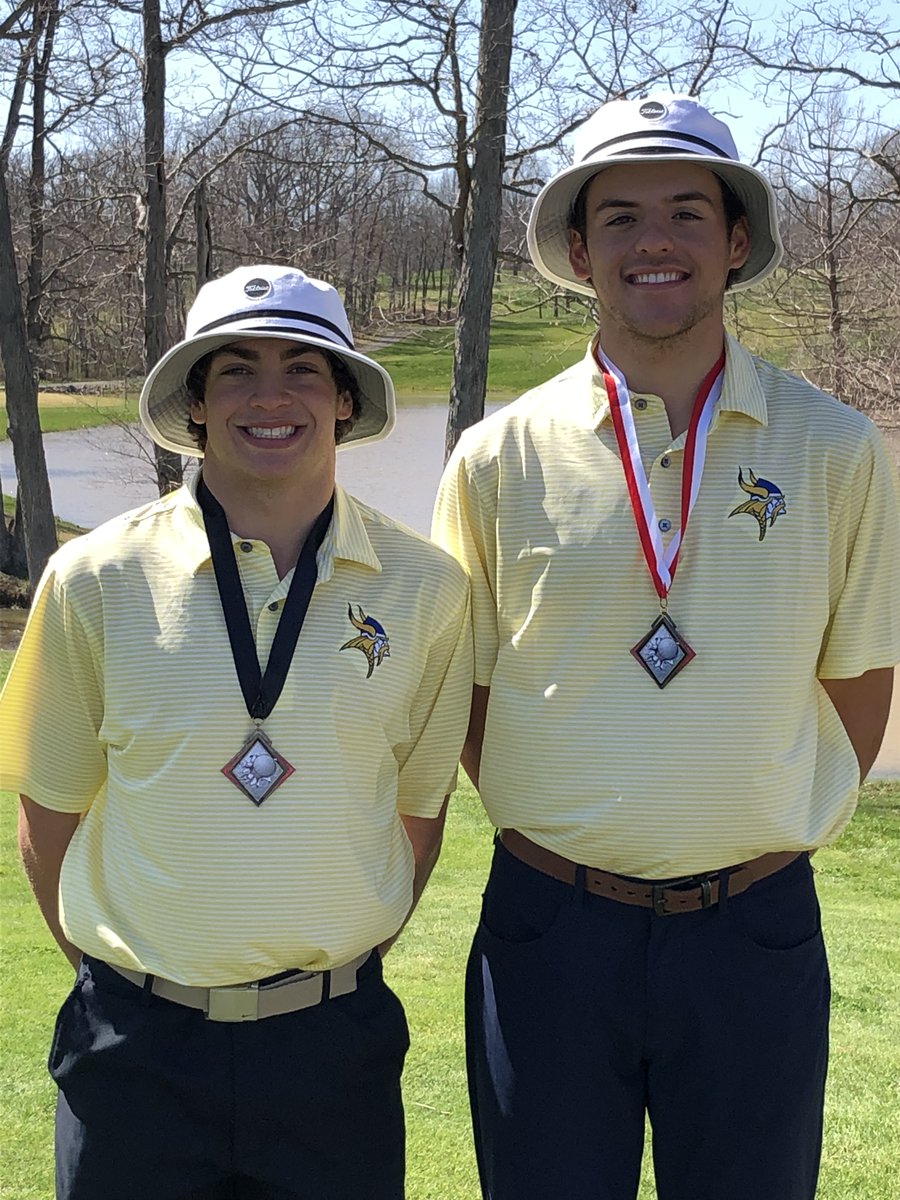 carlwayne1's tweet photo. Congrats to Jt Armstrong and Jordan Switzer for their stellar rounds at the Warrenton Invitational.

Armstrong shot 77 and finished 5th overall.

Switzer shot 75 and finished 3rd overall. 

Great work! https://t.co/j8u8YWKmrW