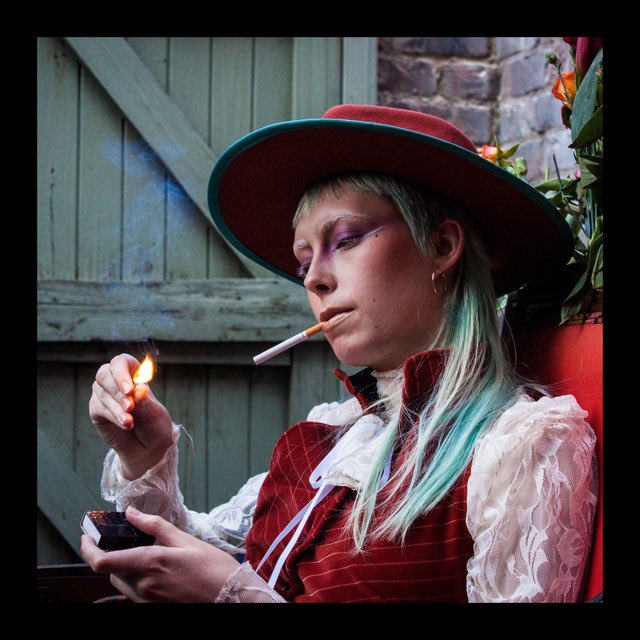 phonograph_me's tweet photo. Enjoy your evening with our new treats! π¬ today, featuring the new singles from Merchant, Onyda, The Della Kit & Saint Djuni πΆ link in our bio as always!
#phonographme #newmusic #innewmusicwetrust #merchant #onyda #thedellakit #saintdjuni https://t.co/7DFTKww0FX