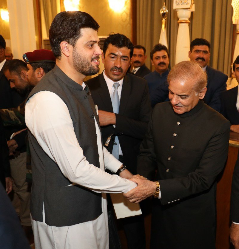 PAKISTANI_313's tweet photo. With My Prime Minister  💕 https://t.co/7orfDy46tW