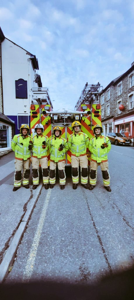 Carnforth Town Council (@carnforthtc) on Twitter photo Cllr Paul Turner has been out with these 'strapping lads' from <a href="/Carnforth_Fire/">Carnforth Fire</a> on a special mission to check the stability of guttering on Market Street & advising where, how & what height Jubilee bunting can be fixed for our Carnforth Big Weekend - 2nd to 5th June #carnforthcan Cllr Paul Turner has been out with these 'strapping lads' from <a href="/Carnforth_Fire/">Carnforth Fire</a> on a special mission to check the stability of guttering on Market Street & advising where, how & what height Jubilee bunting can be fixed for our Carnforth Big Weekend - 2nd to 5th June #carnforthcan