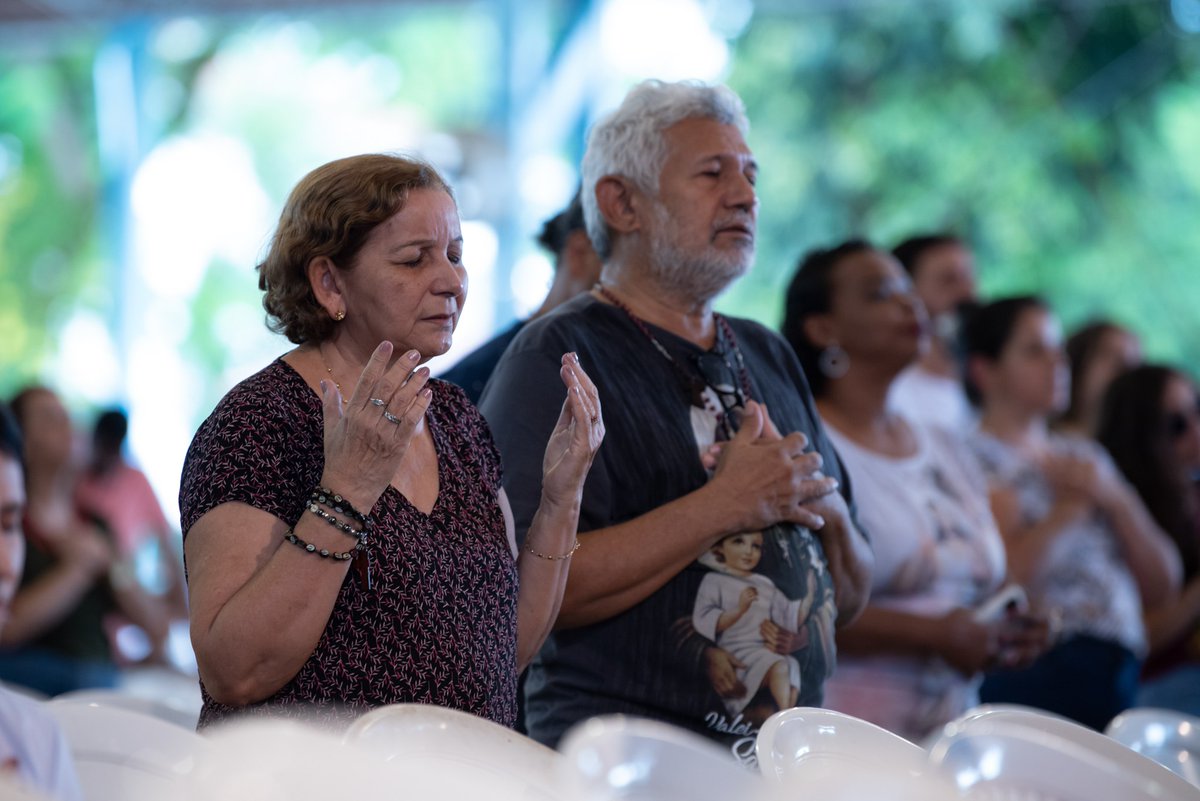 cancaonova's tweet photo. Confira as fotos dessa tarde do Acampamento Semana Santa.

E aí família, você acompanhou?

📸 Wesley Almeida e Bruno Marques

#cancaonova #eventoscn #acampamentosemanasanta #semanasanta #semanamaior #triduopascal https://t.co/MZXixC66bt