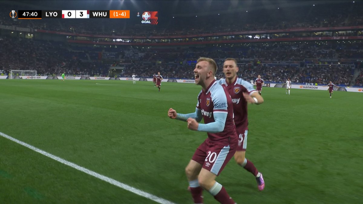 "Vilken yta de hittar för Bowen"

Bowen sätter distinkt dit trean för West Ham
viafree.se/sport/bowen-sa…