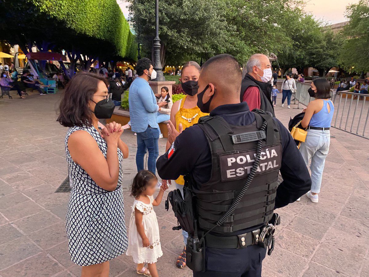 POESQro's tweet photo. Familias queretanas y turistas que nos visitan de diferentes partes del país disfrutan de la tranquilidad y de las actividades que ofrece nuestro estado #Querétaro en este periodo vacacional de #SemanaSanta2022. https://t.co/f5VXlUm3tn