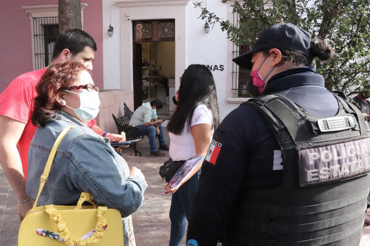 POESQro's tweet photo. Familias queretanas y turistas que nos visitan de diferentes partes del país disfrutan de la tranquilidad y de las actividades que ofrece nuestro estado #Querétaro en este periodo vacacional de #SemanaSanta2022. https://t.co/f5VXlUm3tn