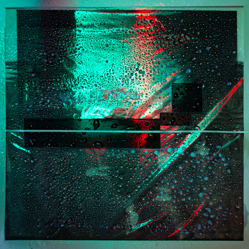 edgaroid's tweet photo. Good night friends 🥷
couple for night owls 🦇
wrap film mirror glitch_3&amp;4
2/7 for 1TEZ
The assemblage used: Paper, acrylic, dyed plastic, fabric mesh, packaging film, water, multi-colored light source.
The result was recorded on a digital camera.
link⬇️ https://t.co/8DOCkbN7Si