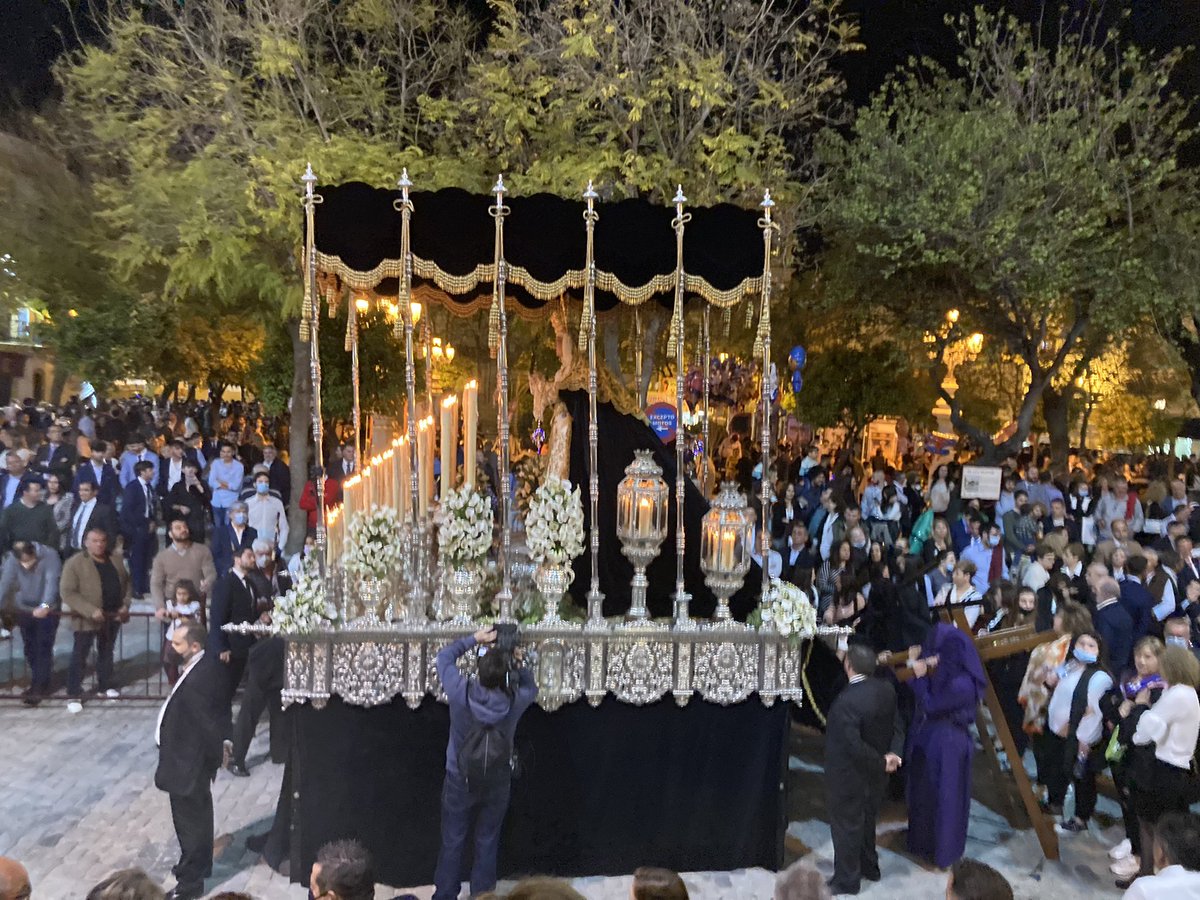 turismoruralosu's tweet photo. Espléndido jueves santos #ssosuna22 con la @HumildadOsuna ahora mismo en carrera oficial https://t.co/ccnNLnMQPl
