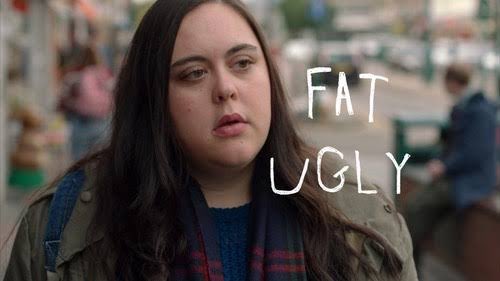 comentaristaMIL's tweet photo. Séries que te fazem rir e depois fodem seu psicológico:

▪️“My Mad Fat Diary”
▪️“Shameless”
▪️“Please Like Me”

E eu indicaria cada uma delas sem pensar duas vezes! ❤️ https://t.co/IIDYyJyWPh