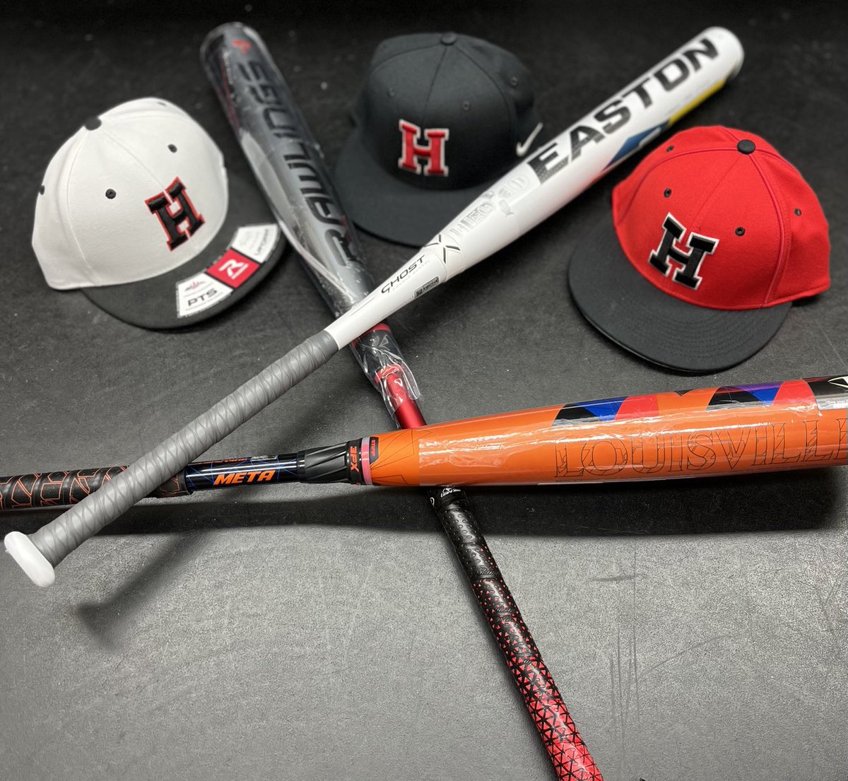 🥎⚾️ Thanks to the Athletic Booster Club for their help in purchasing new bats (amongst MANY other things) for the summer!