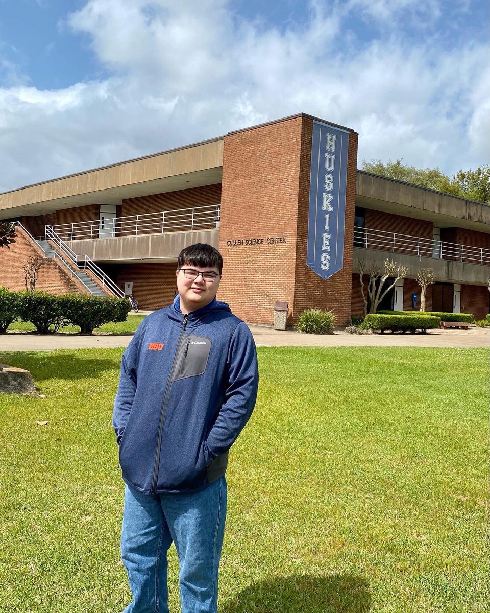 HCUEngineering's tweet photo. @hbucose would like to highlight two of our COSE huskies, Ryan Barnes and Darius Gatson. Congratulations to the both of them on being selected to speak at the ASEE regional meeting! 👏🏽 https://t.co/l8OstpwEvE