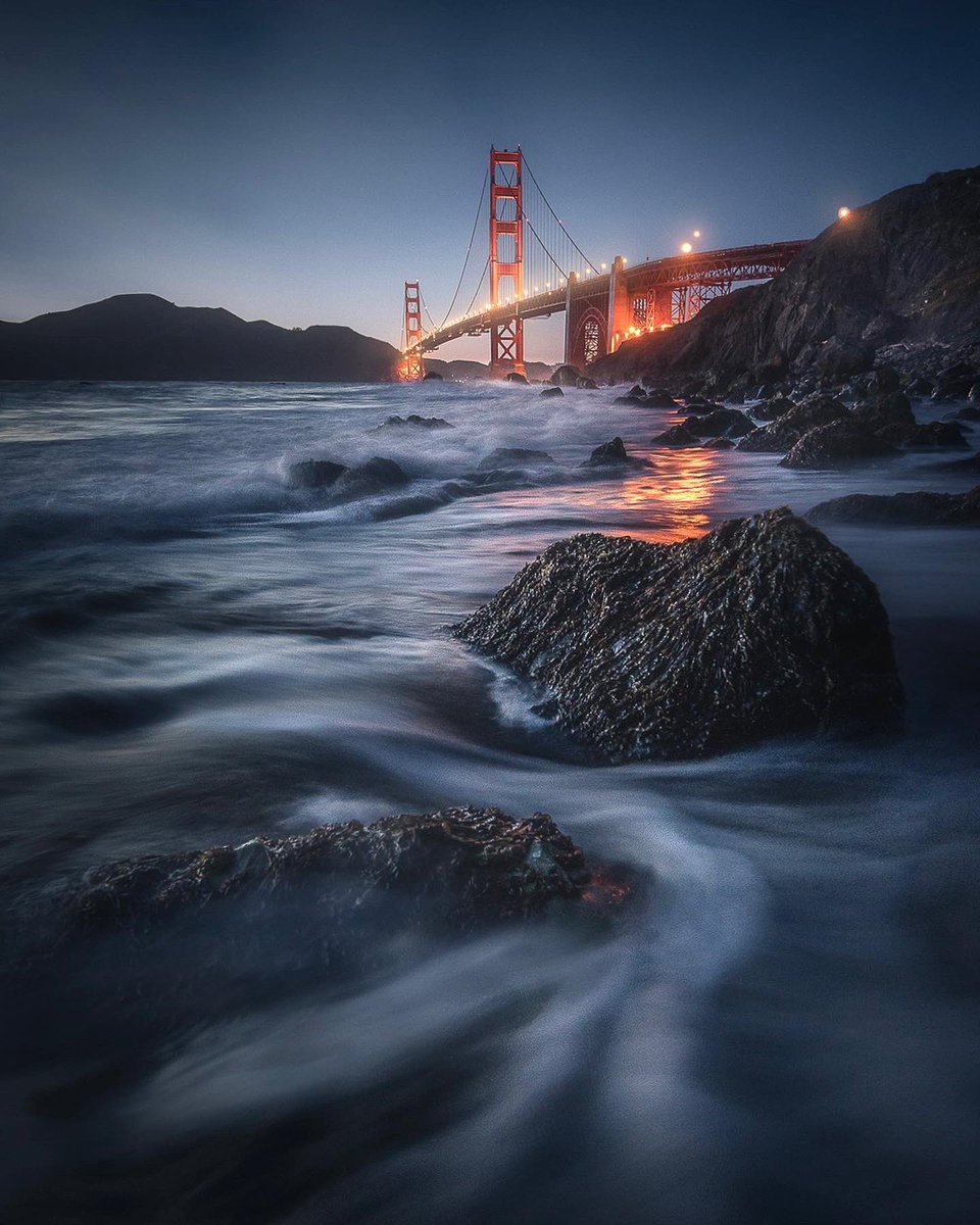 mindzeye's tweet photo. Twilight in San Francisco 🌉 https://t.co/ws3CWJ2PD3