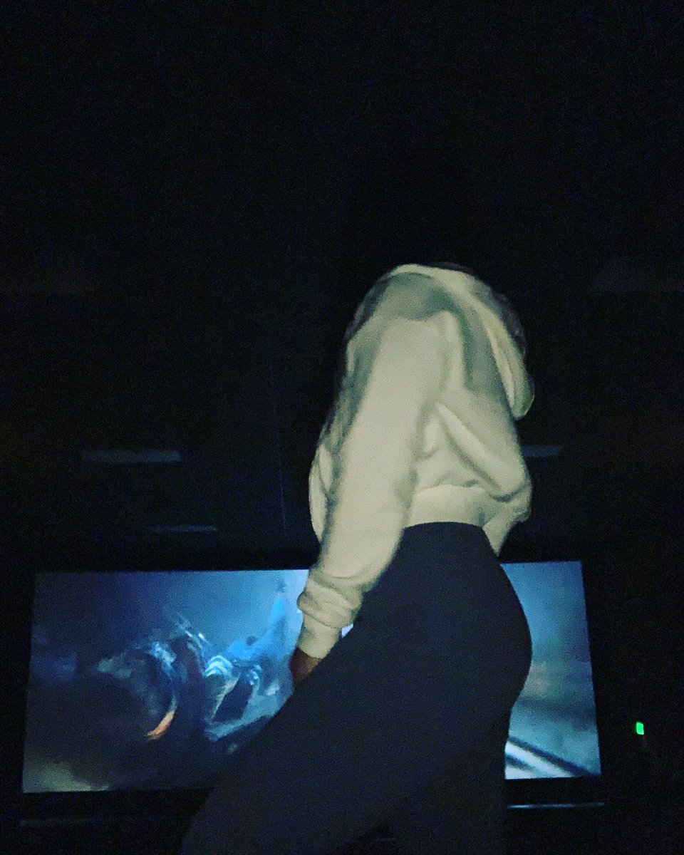 SandBaeee's tweet photo. • JUJUTSU KAISEN 0 •

♥️ I’m glad I solo’ed  it out. I was fan-girling hard 😎

Excuse my awkward photos. I was the only one in the theatre 😄

#jujutsukaisen0 #theatre #anime https://t.co/N7gNz94ie9