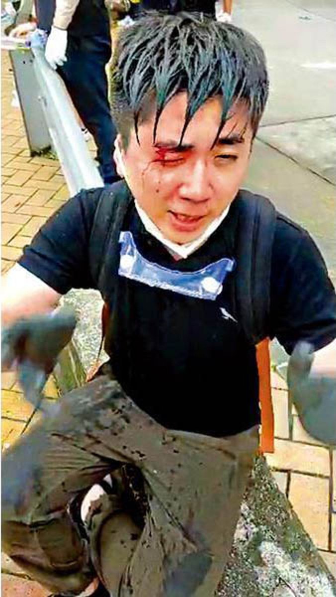 RealHKNews's tweet photo. 4/4
Note 2: Yeung won judicial review on special tactical unit not displaying 👮ID numbers as illegal in 09/19 – DoJ has filed appeal
'cos of the case Yeung had to prove that he's present in Admiralty on the day: this information has been presented as evidence for his new charges https://t.co/KIaOIKEWJk