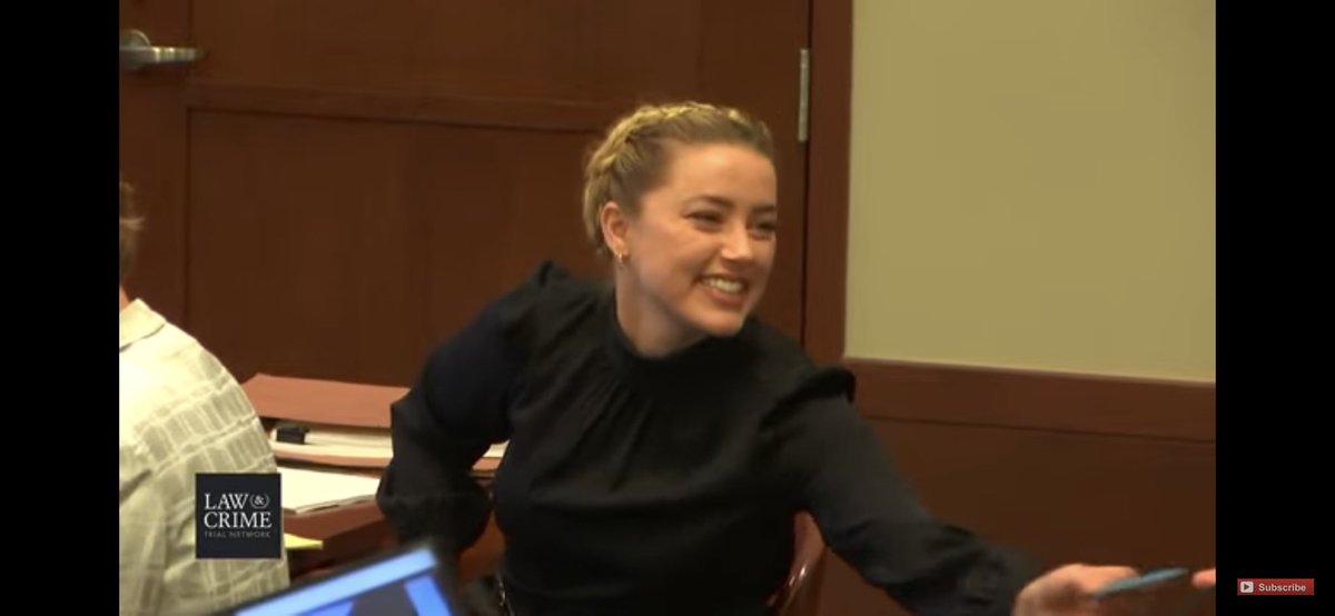 NikkyxD22's tweet photo. #JusticeForJohnnyDeep  Let's create another trending #MaleToo 😡 Amber Heard did the same, so we are going to make them hear us, VIOLENCE IS VIOLENCE no matter the gender 🥺🥺🥺 i can't stand that evil laugh UGH UGH UGH 😤😤😤 https://t.co/enBKNKpQI9