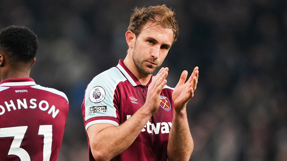 Matchday365's tweet photo. 🏴󠁧󠁢󠁥󠁮󠁧󠁿 Craig Dawson vs. OL (both legs):

• 1 goal
• 6 blocked shots
• 10 clearances
• 10 long balls completed
• 0x dribbled past ⛔️
• 1 clean sheet ✅
• 1x MOTM 🌟

Phenomenal. https://t.co/z9IhT0JM65