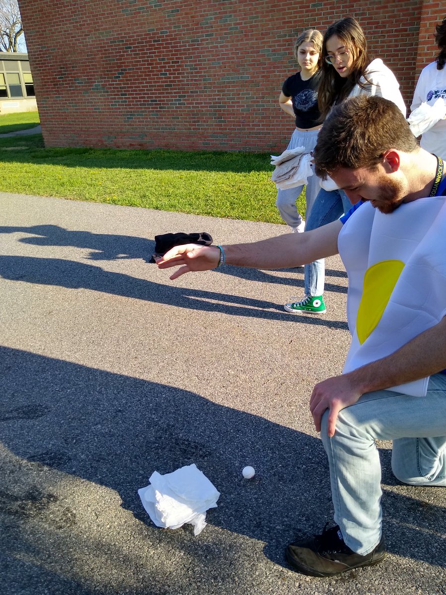 Teaching &amp; Learning students assessed the rewards &amp; challenges of child care and analyzed the stages of early child development through the "Egg Child Challenge" project. A fun activity before spring break! @RichHayzler @beth_sheridan6 <a href="/pthsnation/">Pequannock Township High School</a>