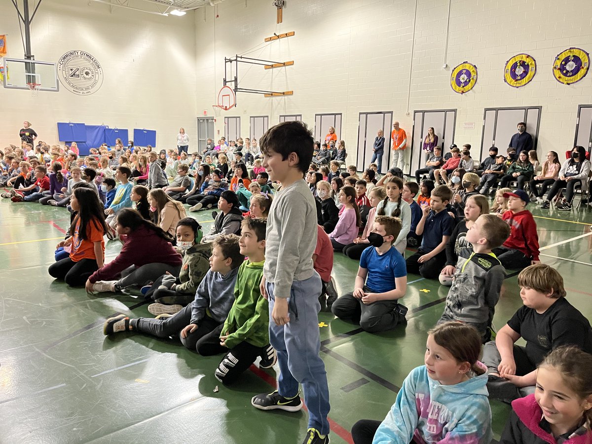 ccsd21poe's tweet photo. Today we celebrated birthdays, accomplishments and the all around "pawesome" things our Panthers do outside of school. We love being together as a Pack! #21learns #silverlinings #look4thegood https://t.co/k9BbZOIyov