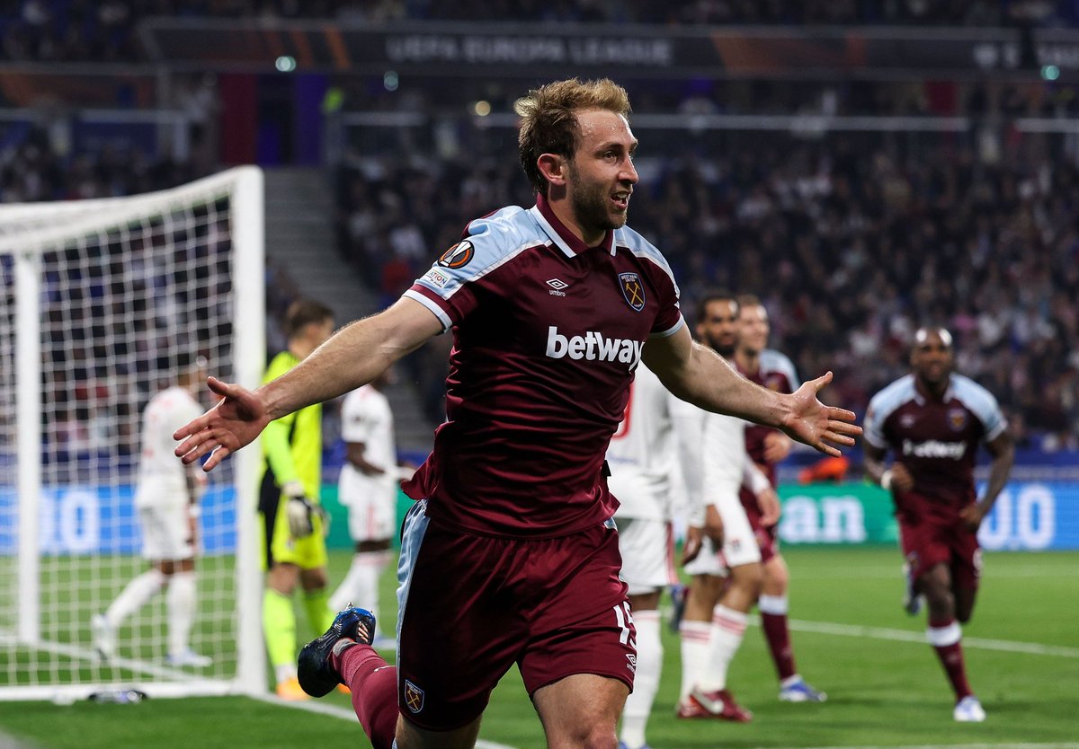 TalkinWestHam's tweet photo. RT if you love Craig Dawson https://t.co/pVrN3ejR2e