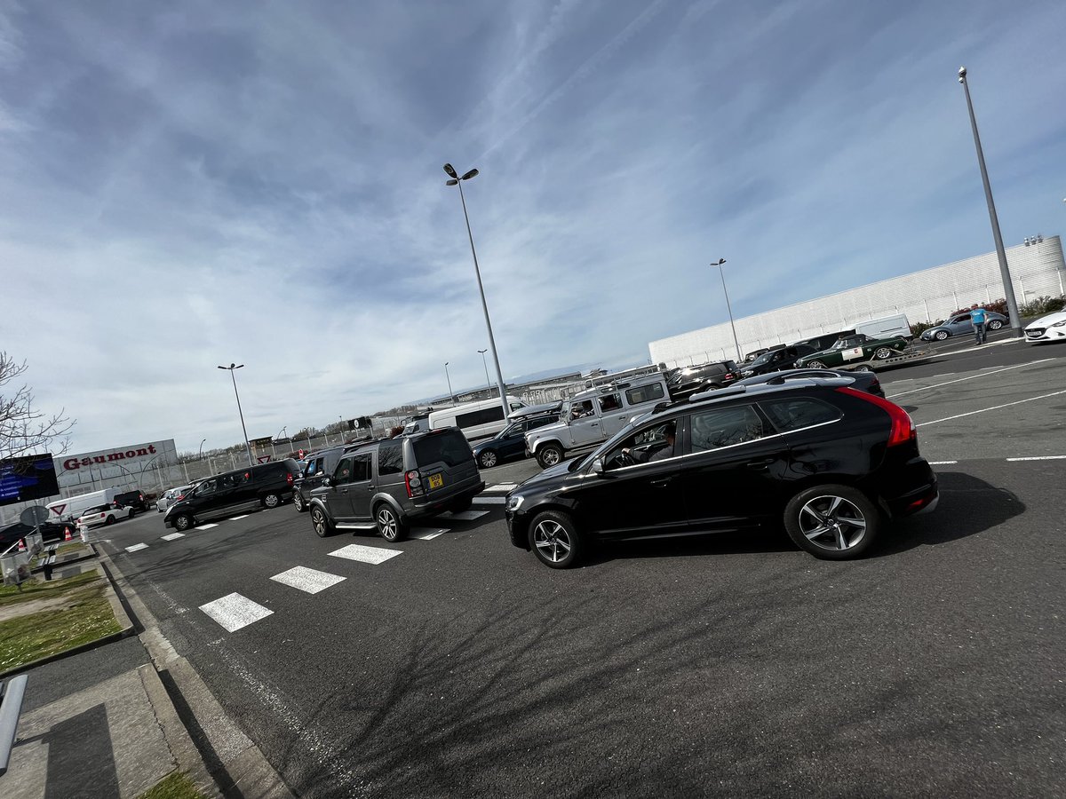 The_Matt_Finish's tweet photo. @LeShuttle shocking service and customer care on site at Calais this afternoon. Almost 4 hours in a car park where no staff member knew what was happening and a display board saying to do something else. I went through with less problems in covid when you had 25% staff! #shambles https://t.co/M0KrLGoOxK
