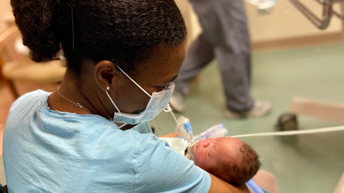NICUHandtoHold's tweet photo. 23 Things NICU and Preemie Parents Need to Remember https://t.co/VYA9tRmc3L #NICU #Prematurity #PreemieMom #PreemieDad https://t.co/PyHcU9qgmQ