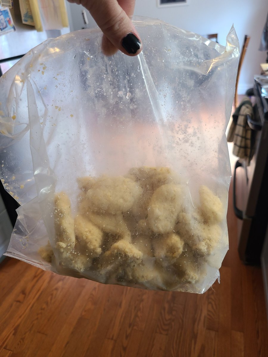 JustineBYV's tweet photo. Really @Pintysfoods?! These bags used to almost be full, now they're less than a quarter full, for double the price. https://t.co/psxoBhLEAM