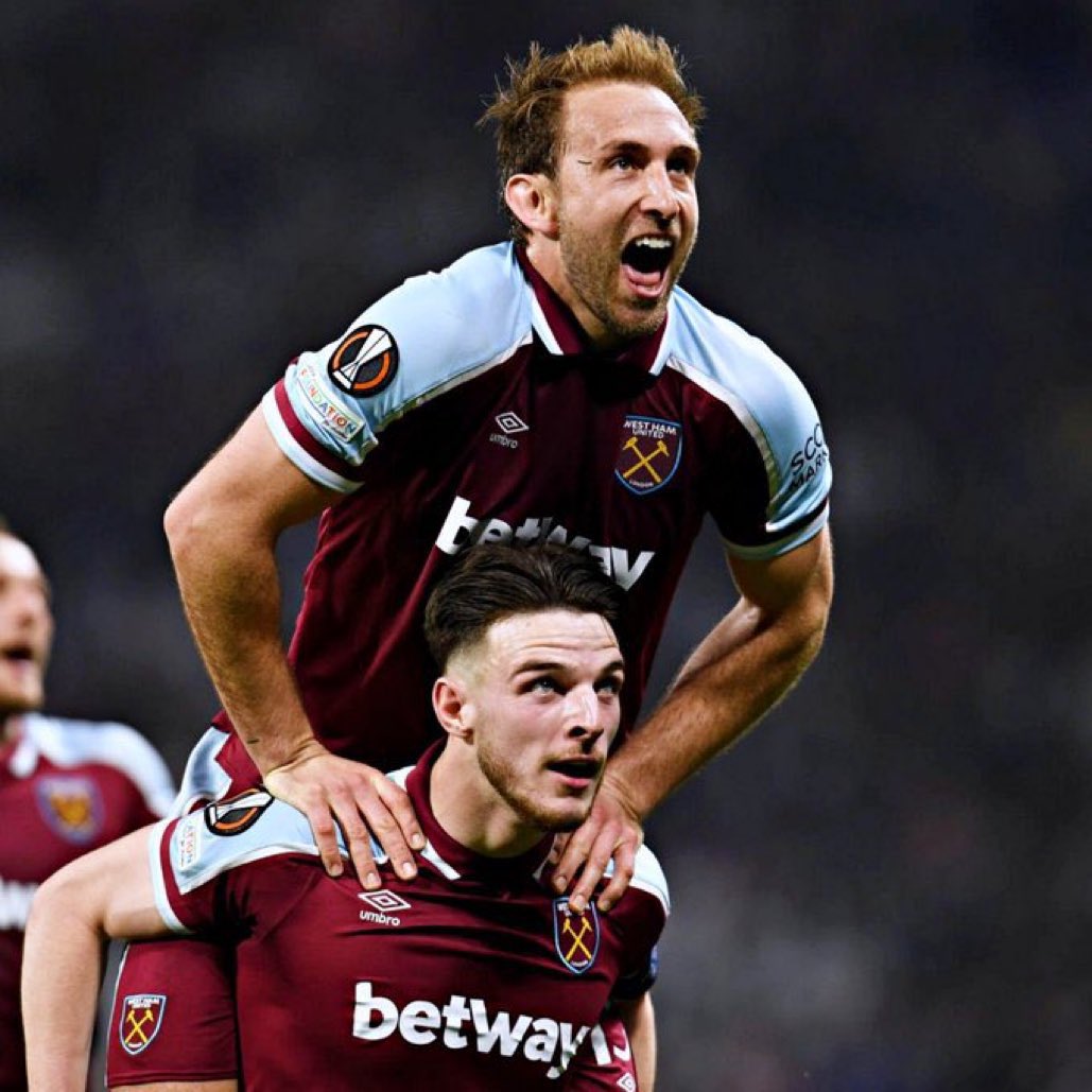 FaktaSepakbola's tweet photo. FT | #UEL 
Lyon 0-3 West Ham United (Agg: 1-4)
⚽️ Dawson 38’
⚽️ Rice 44’
⚽️ Bowen 48’

WEST HAM MELAJU KE SEMIFINAL #UEL 🔥🔥🔥 https://t.co/m7FBYd4Xov