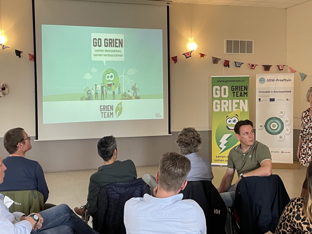 BuitengewoonD's tweet photo. Vandaag deel op pad met de ‘GOW Community’ van @VanWijnenGroep welke ondersteund wordt door @CirculairFRL in de wijk De Greiden. Daarna waren er in @Wijkcentr_DeAs enkele presentaties. @G https://t.co/aWQL3MEVGk
