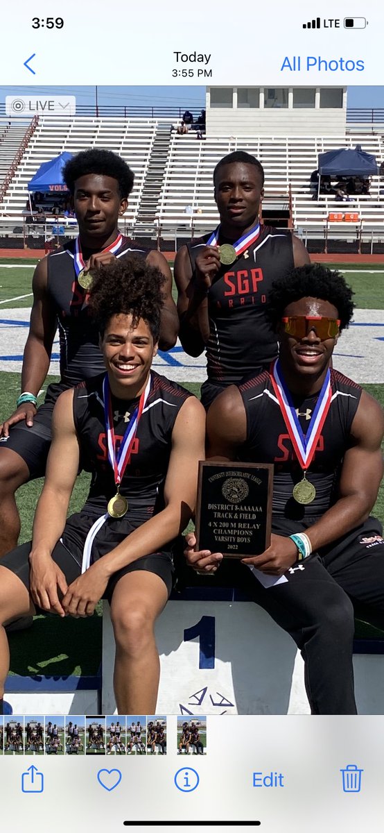 kengraber's tweet photo. 800 m Relay District Champions !  Ramirez, Jacobs, Carmouche, Newberry - 1:27.13 sec https://t.co/NEZuUgdMXL