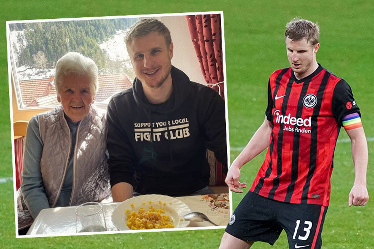 Download Swiss Professional Wrestler Claudio Castagnoli Black Uppercut  Shirt Wallpaper | Wallpapers.com, image size:1200x800