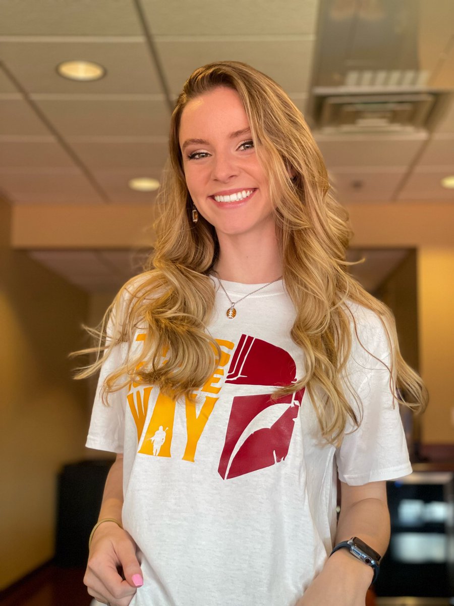 kaitmccomb's tweet photo. Finally had a chance to wear my “Commandalorian” T-shirt from @lj_custom and @Copo_72 to work today! I can’t thank them both enough for thinking of me and surprising me with a custom T-shirt. 😊

Feeling very thankful for ALL of our @Commanders fans!

#TakeCommand https://t.co/R5fCCRsLN3