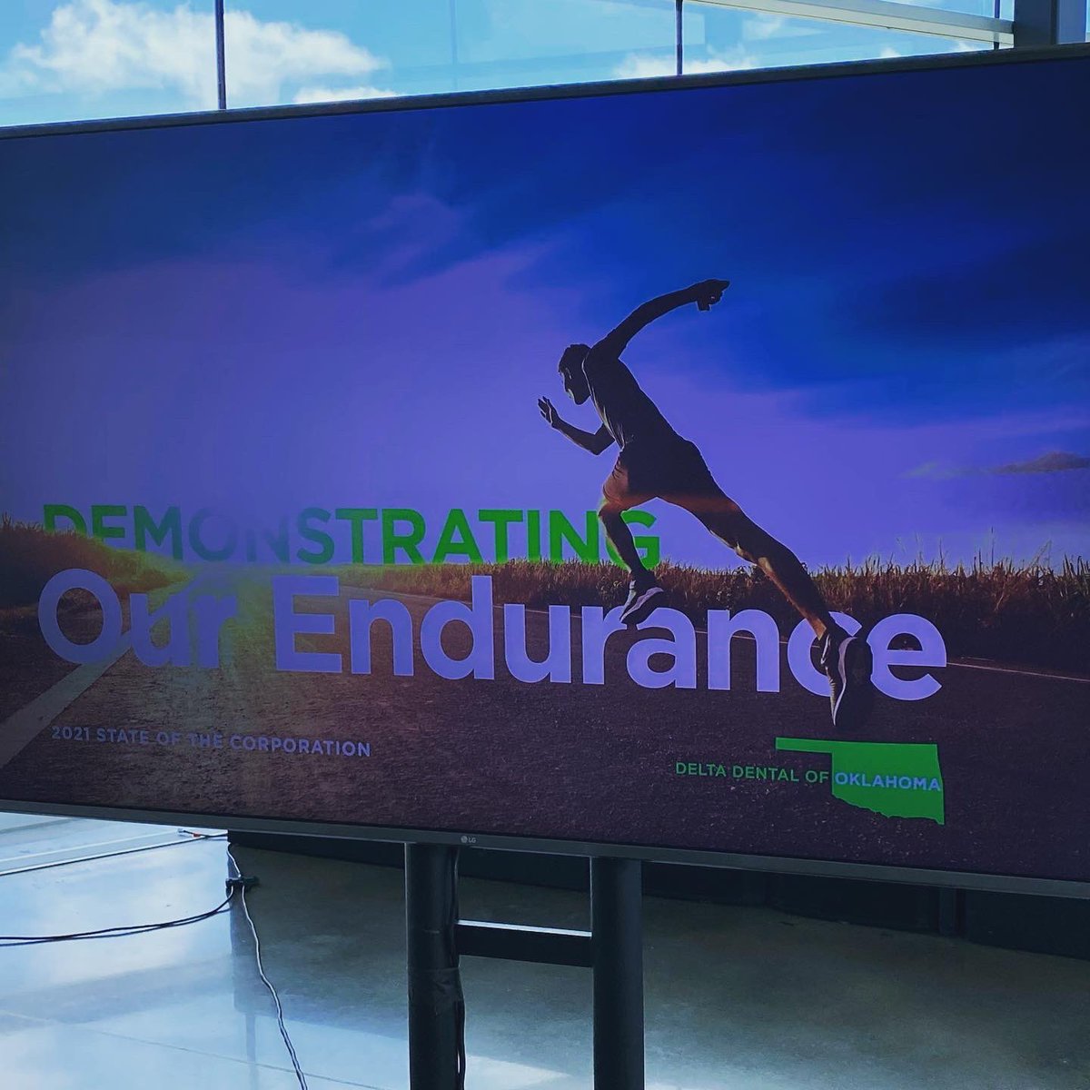 DeltaDentalOK's tweet photo. Today our president/CEO delivered DDOK’s annual state of the corporation address to our employees. Thanks to every member of #TeamDelta for demonstrating endurance in 2021! https://t.co/8Gd8AKy5A0