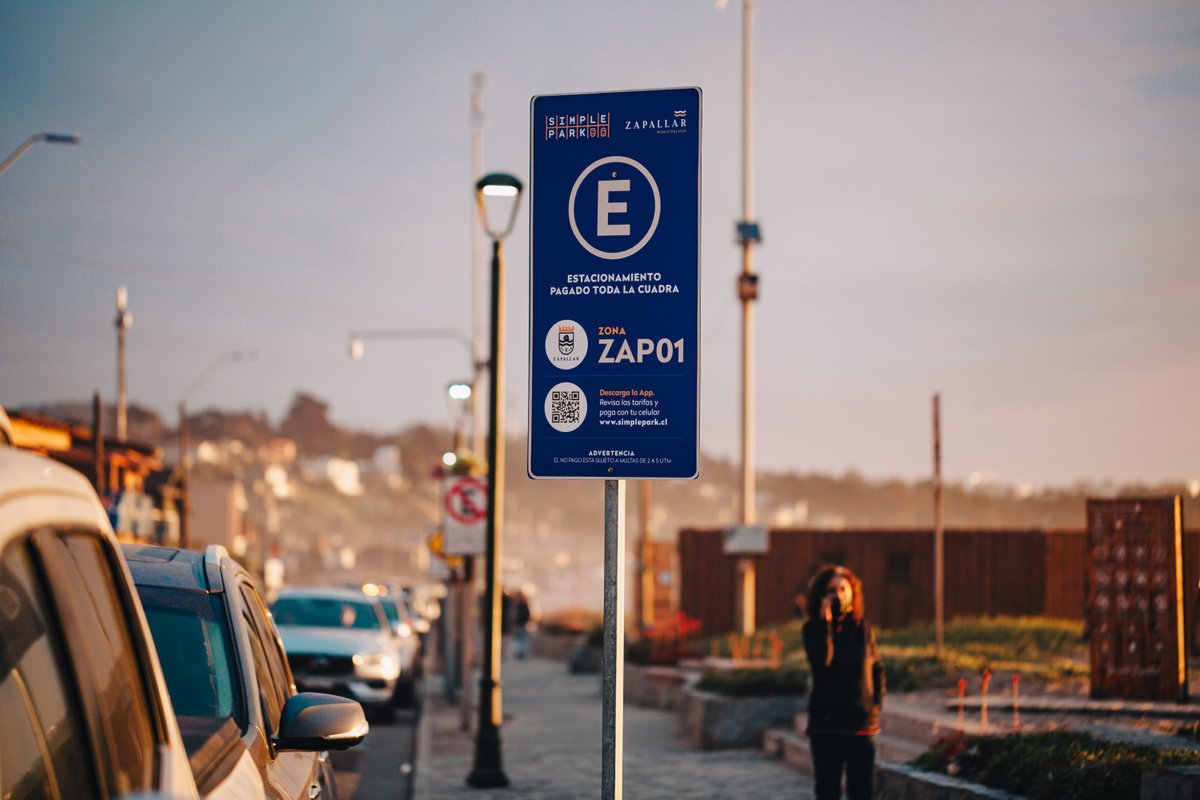MuniZapallar's tweet image. ¡Buena noticia para nuestros vecinos! Por Semana Santa pagarás menos en los estacionamientos de Zapallar, Cachagua y Laguna, ya que el horario con tarifa alta disminuye en 1 hora 🚗. 
Recuerda que todo el año puedes pagar con la App de SimplePark.

#Chile #Zapallar #Cachagua