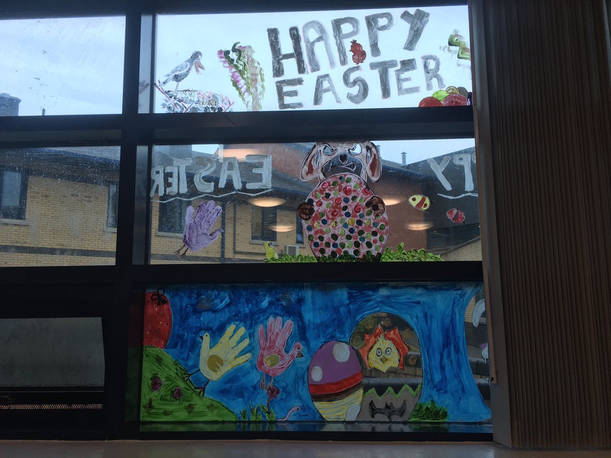 simpson_bex's tweet photo. @WeAreLSCFT @WeArePendleview #teamdarwen board revamp, Easter window and some great #trilbys made by the lads!! Super productive day! WELL DONE TEAM 🤟🏻🥳🤩😎 so proud 🥹 https://t.co/QGY0EL9M4w