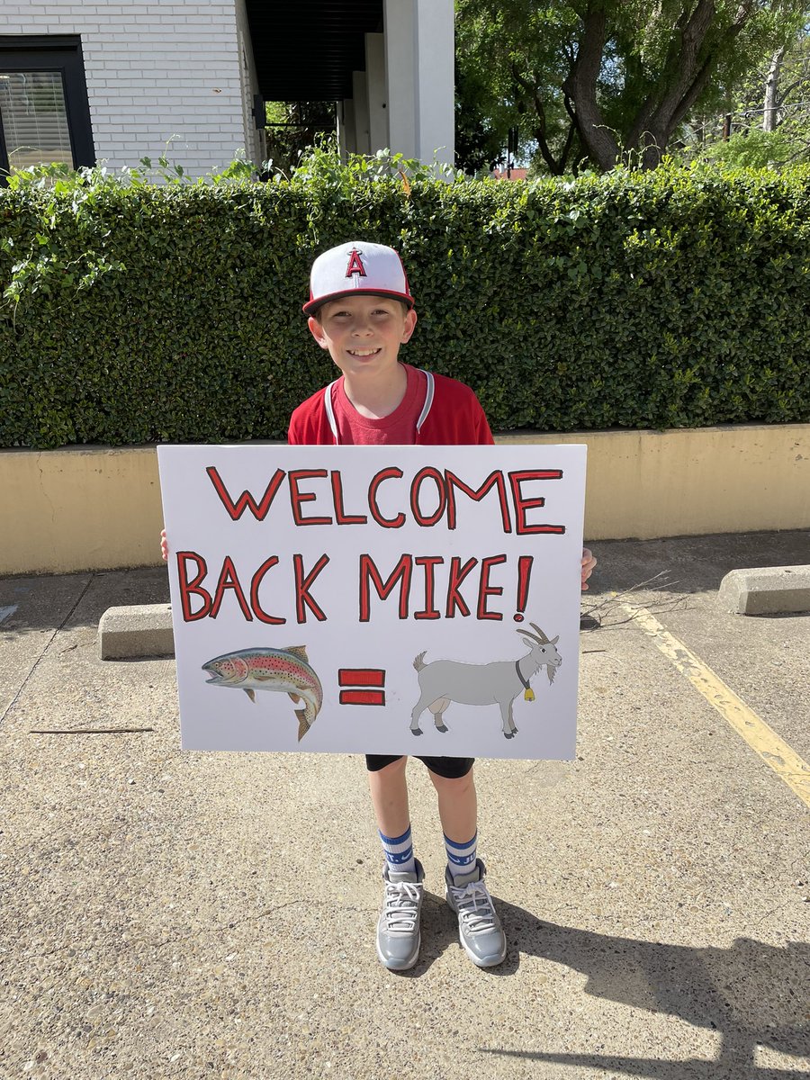 KnoxDanger's tweet photo. Here’s my sign for tonight’s @Angels game! Let’s go @MikeTrout!! https://t.co/dKpjhQDaB4