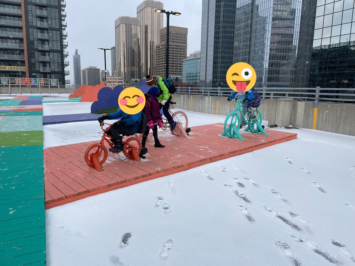 ClancyEvans's tweet photo. @MastersGallery with #Belfasty grade 5 /6 students- also hit up @yycbump 4th St Public Art and @highparkyyc @beltline and the @calgarylibrary @ memorial park! Great Day exploring #Art #publicart #MuralArt and of course #yyc ! #WeAreCbe thanks @Tootleootle and #yycbeduArts https://t.co/kpiVYlopli