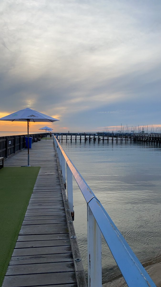IcebergersBBHC's tweet photo. Good morning IceBergers! It’s a beautiful morning we are having down here to start off the long weekend. The water temperature today is at 17.7° 😁 #BrightonBaths​ #Melbourne #Australia #Brighton #Health #Fitness #Lifestyle #Exercise #GymWithAView #Bayside #PersonalTrainer https://t.co/RUWXeRcUiK