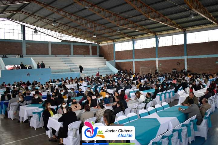 gad_elchaco's tweet photo. Celebración por el Día del Maestro Ecuatoriano. Autoridades de El Chaco y Quijos fueron parte del evento organizado en reconocimiento a la labor desarrollada por los educadores de los dos cantones del sistema básico y de bachillerato del Valle. https://t.co/f0Dfw9GpC4