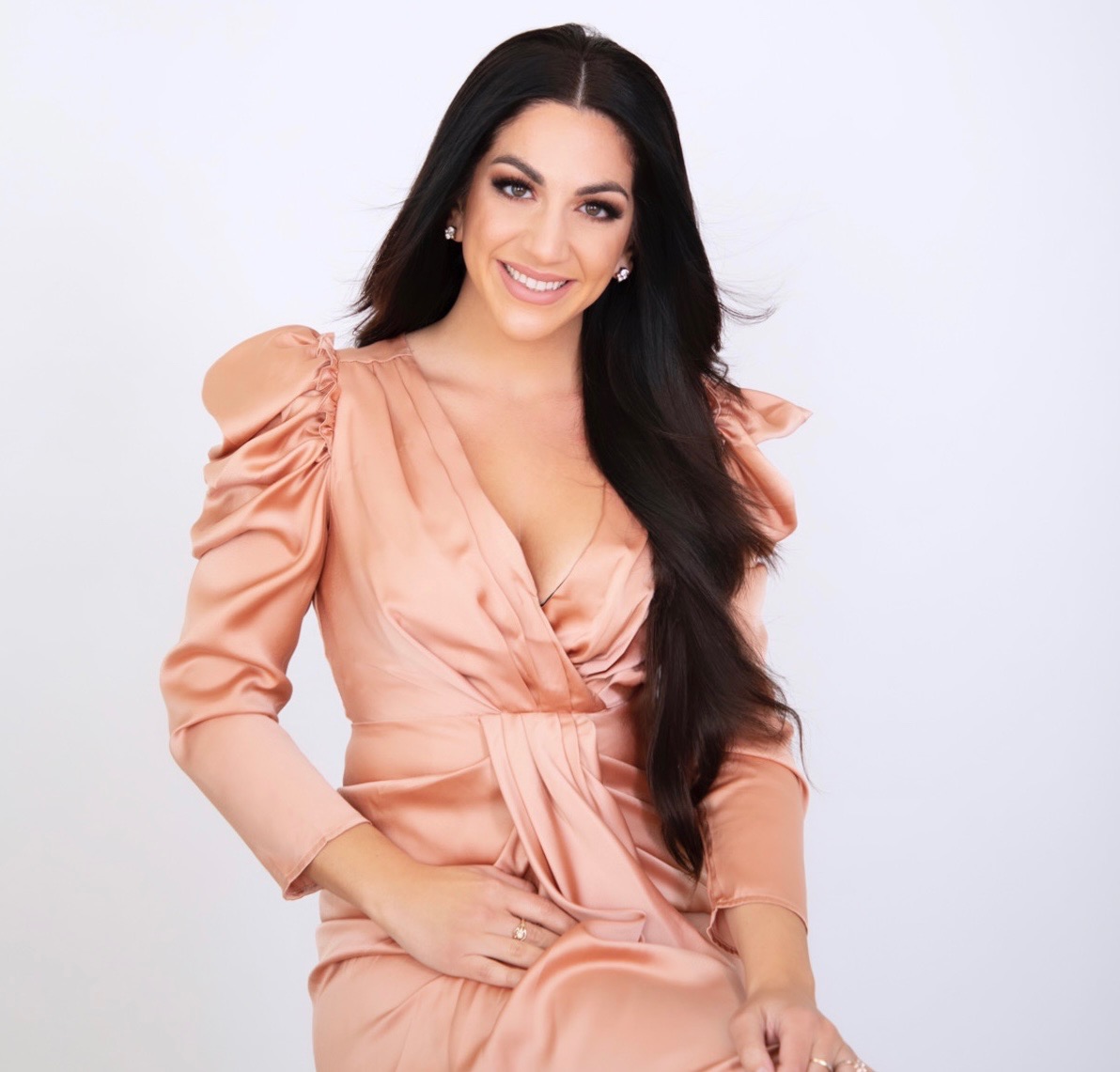 Just appreciating this 2022 glam shot!!!! Every year, I love getting fresh photos taken, and this years were next level.