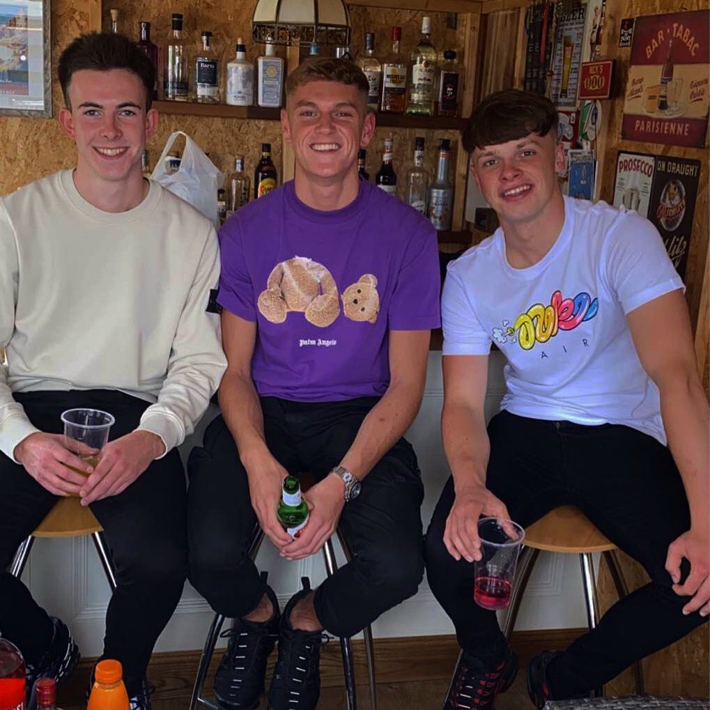 ConorWilson3's tweet photo. @RuariHill_ happy Birthday bud, hope you’ve had a smashing day and I’ll catch up with u soon my boy ❣️ https://t.co/BMxN2efpuy